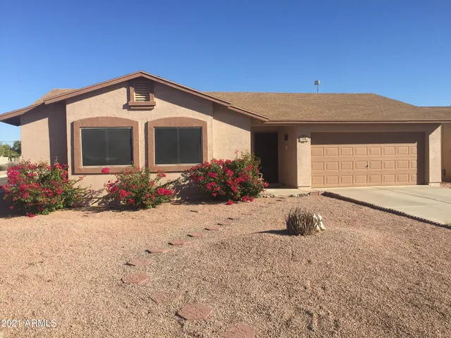 $1,500 | 704 West Shannons Way, Coolidge, AZ 85128