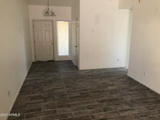 $1,500 | 704 West Shannons Way, Coolidge, AZ 85128