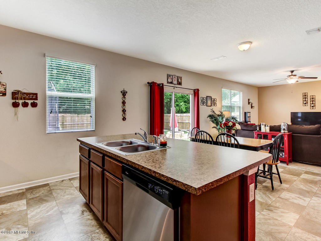 45141 Dutton Way Callahan, FL 32011 - Photo 3 of 26 45141 Dutton Way Callahan FL-015-29-Kitc