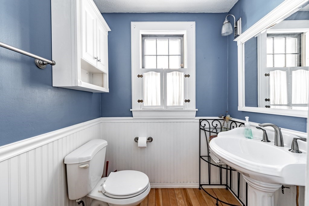 44 Westernview Street Springfield, MA 01108 - Photo 18 of 40