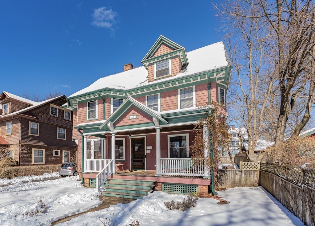 44 Westernview Street Springfield, MA 01108 - Photo 2 of 40