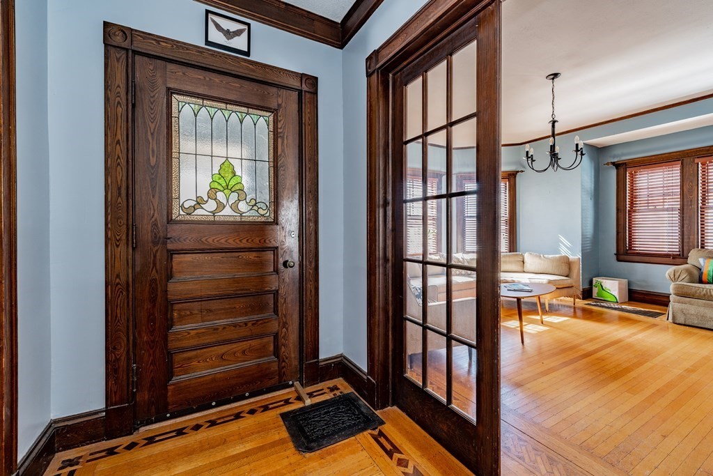 44 Westernview Street Springfield, MA 01108 - Photo 4 of 40