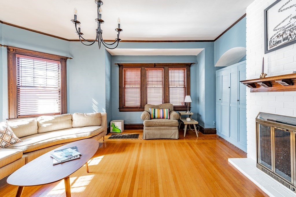 44 Westernview Street Springfield, MA 01108 - Photo 7 of 40