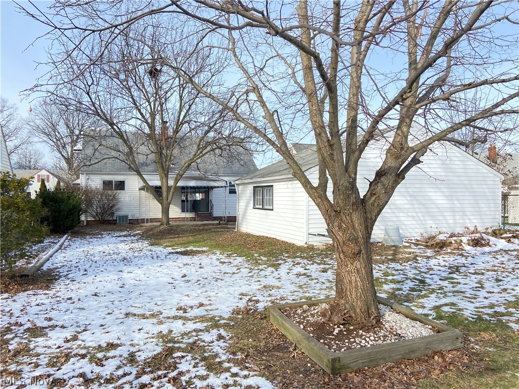 761 Pendley Road Willowick, OH 44095 - Photo 2 of 34