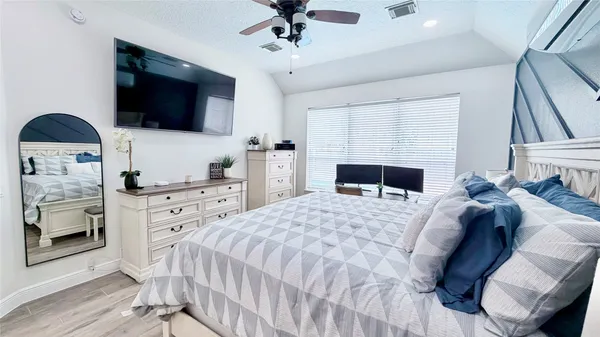$3,600 | 2708 Sunnycreek Lane, Pearland, TX 77584