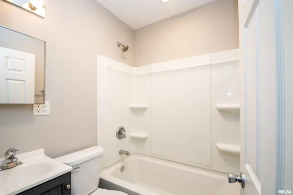 $100,000 | 911 East Moneta Avenue, Peoria Heights, IL 61616