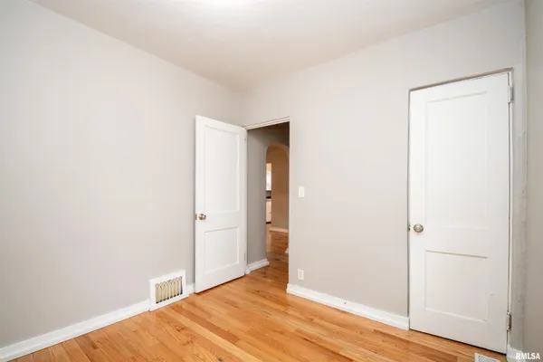 $100,000 | 911 East Moneta Avenue, Peoria Heights, IL 61616