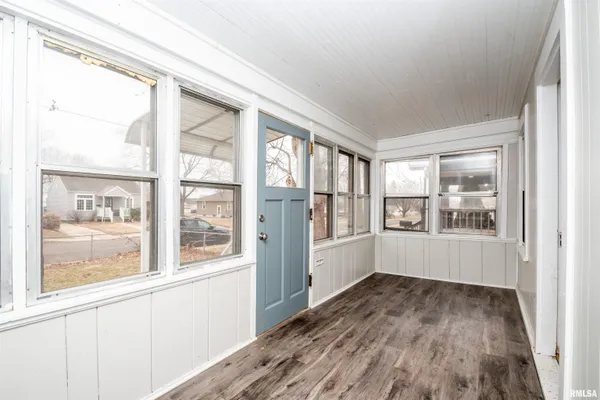 $100,000 | 911 East Moneta Avenue, Peoria Heights, IL 61616