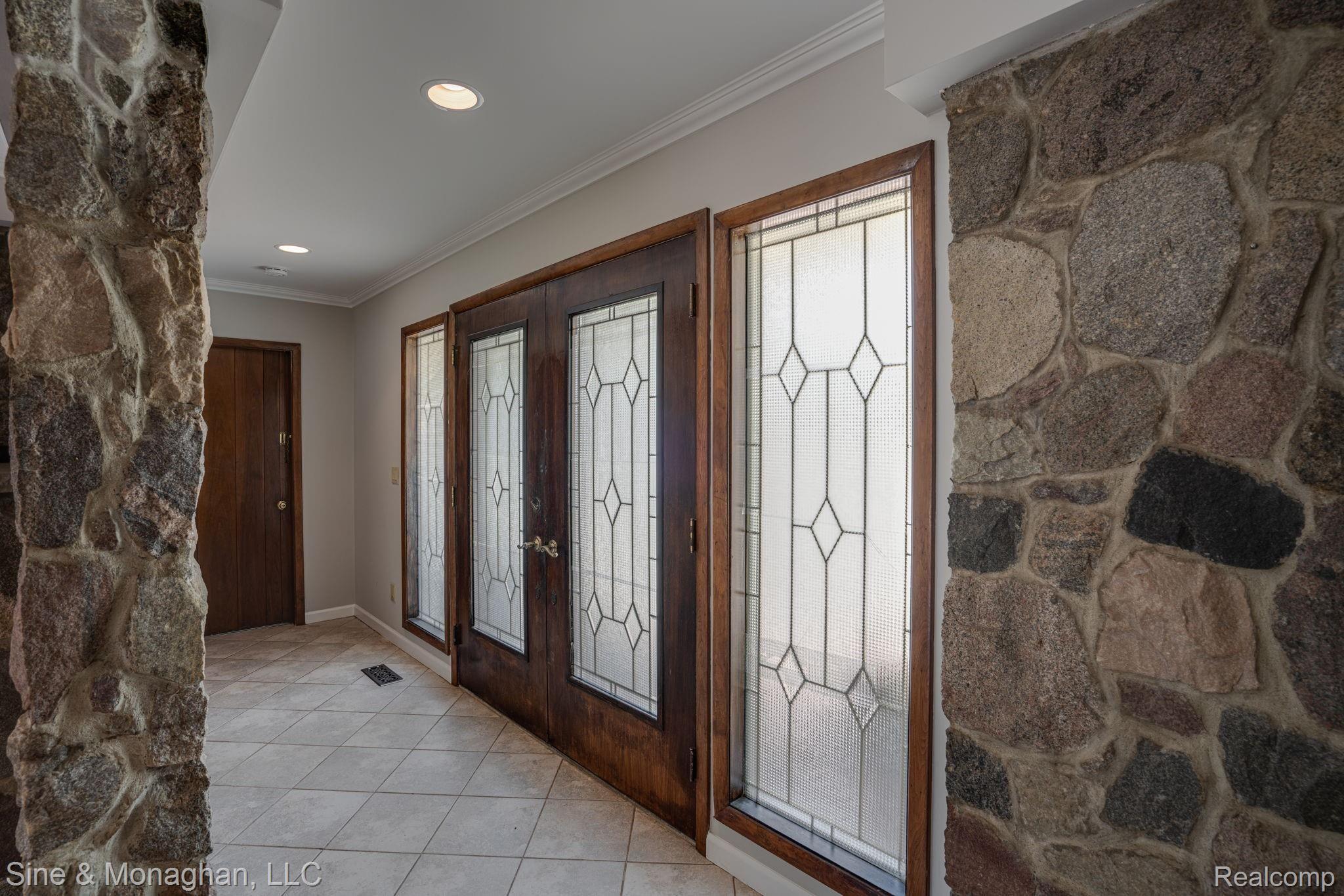 11 Willison Road Grosse Pointe, MI 48236 - Photo 20 of 63 20.jpg