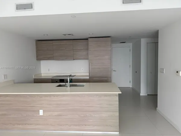 $4,200 | 1300 South Miami Avenue, Unit 3403, Miami, FL 33130