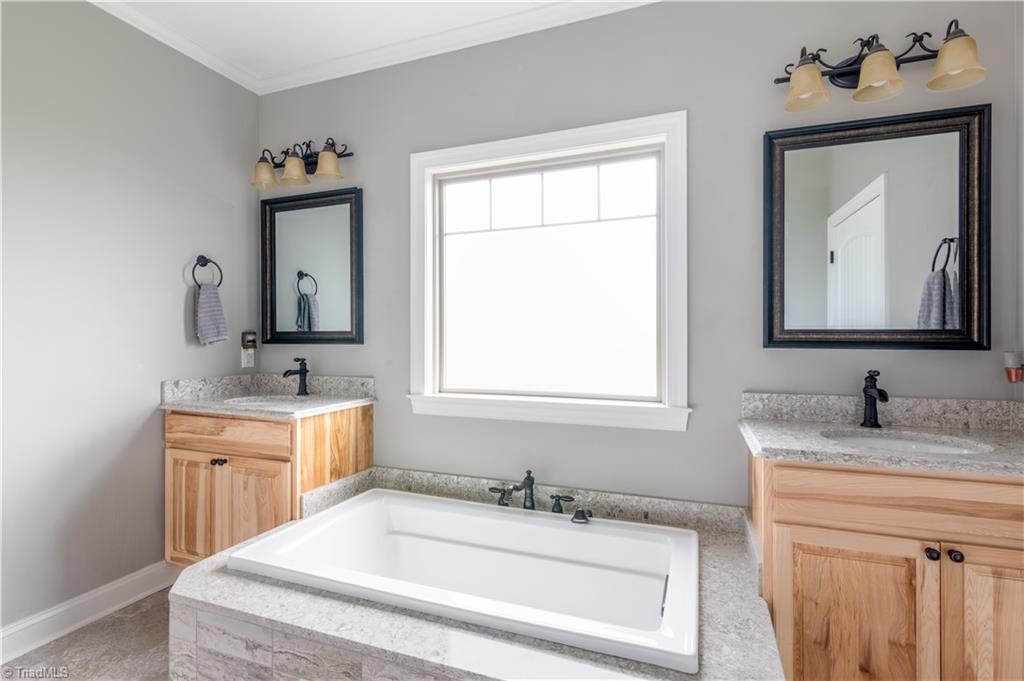 285 Whitaker Road Pinnacle, NC 27043 - Photo 15 of 49