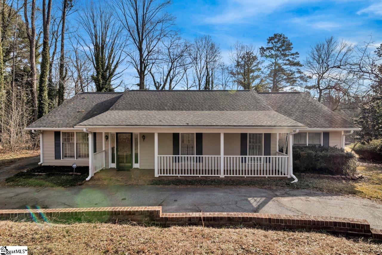 1180 Meadowbrook Road Spartanburg, SC 29307 - Photo 1 of 23 Gallery Image 1