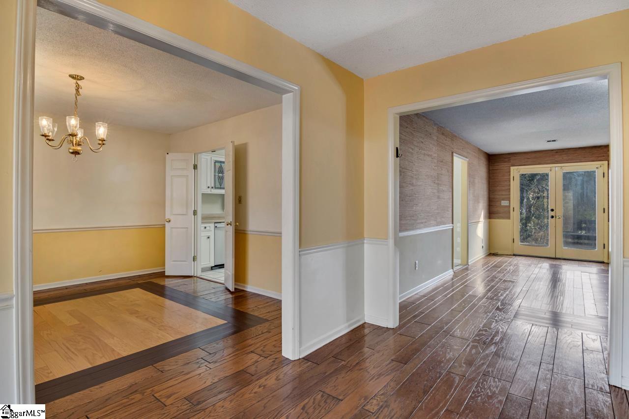 1180 Meadowbrook Road Spartanburg, SC 29307 - Photo 3 of 23 Gallery Image 3
