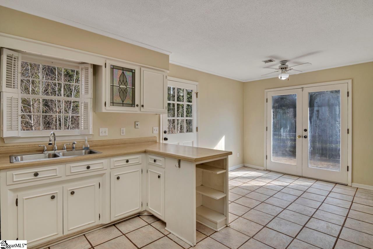 1180 Meadowbrook Road Spartanburg, SC 29307 - Photo 7 of 23 Gallery Image 7