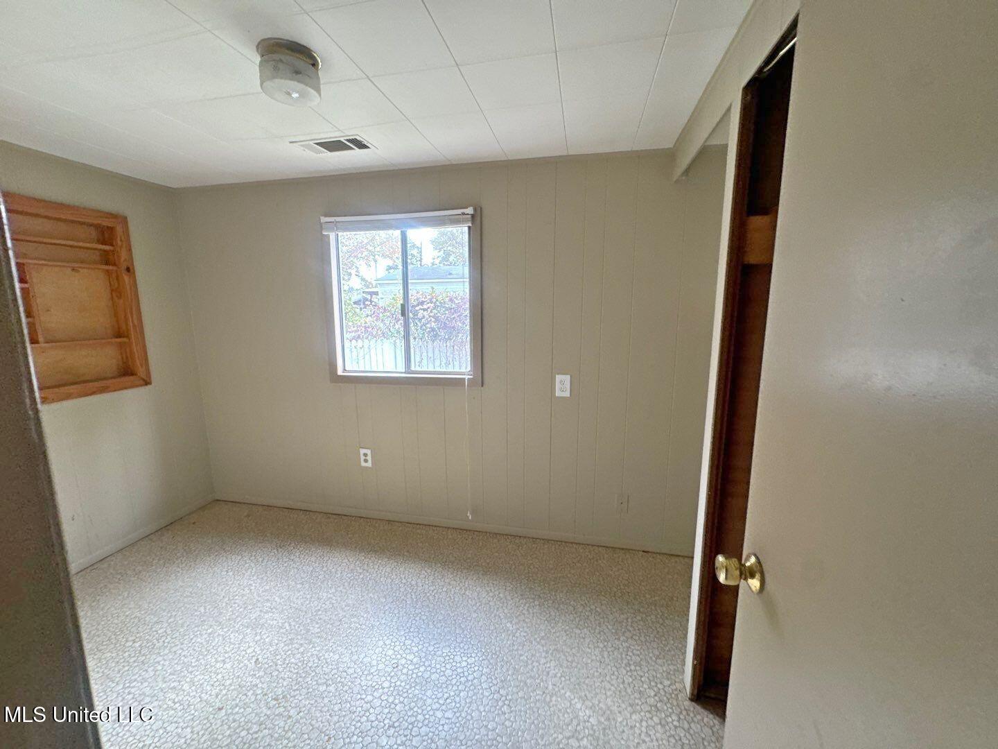 217 Harbor Lane Brandon, MS 39047 - Photo 13 of 35 88-Dec 10 2025 11_52am-y1Rr