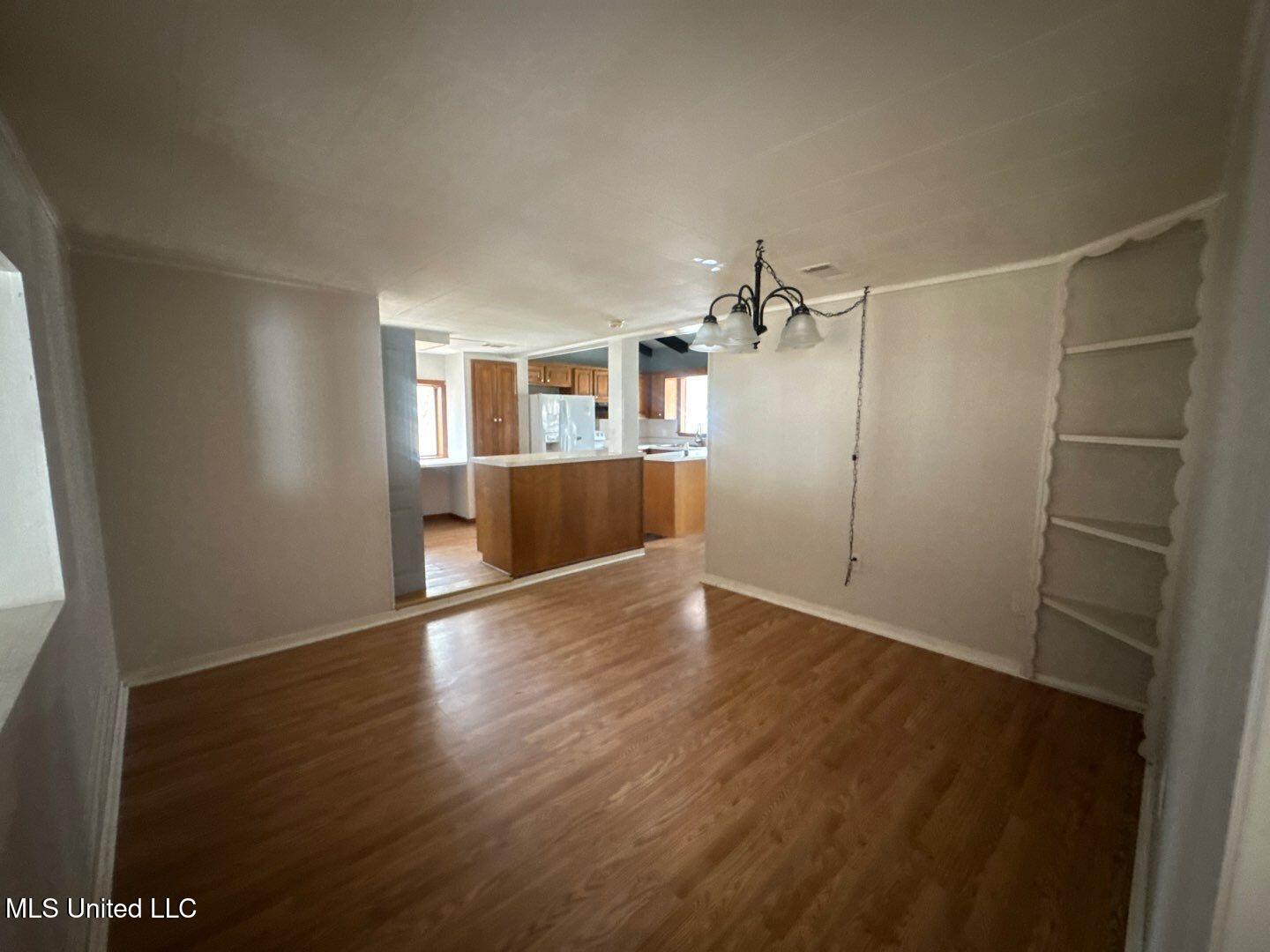 217 Harbor Lane Brandon, MS 39047 - Photo 15 of 35 100-Dec 10 2025 11_53am-jAGk