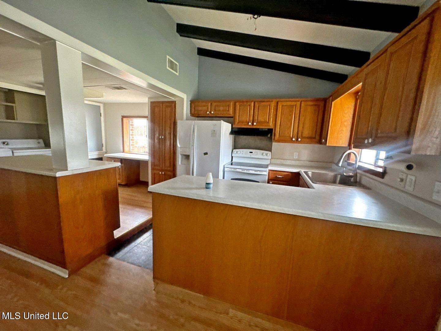 217 Harbor Lane Brandon, MS 39047 - Photo 3 of 35 133-Dec 10 2025 11_56am-xSTD