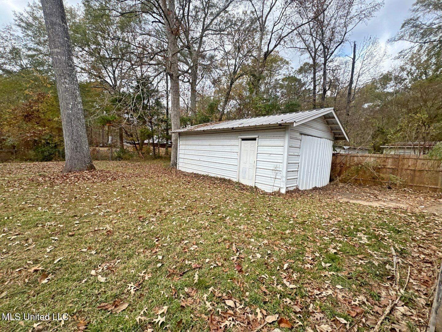 217 Harbor Lane Brandon, MS 39047 - Photo 34 of 35 18-Dec 10 2025 11_46am-pJAc