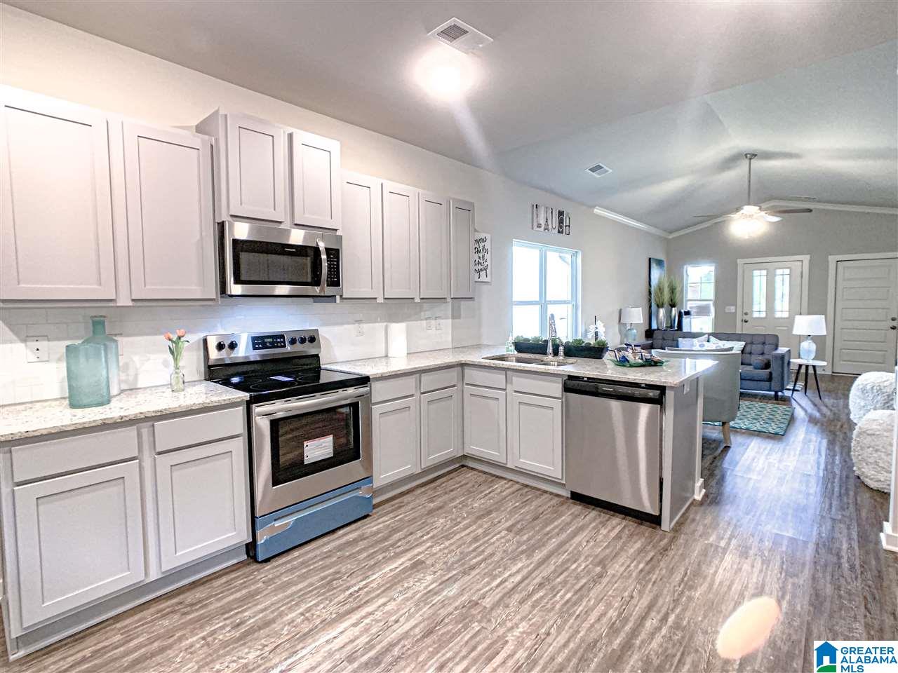600 Briar Ridge Circle Odenville, AL 35120 - Photo 6 of 15