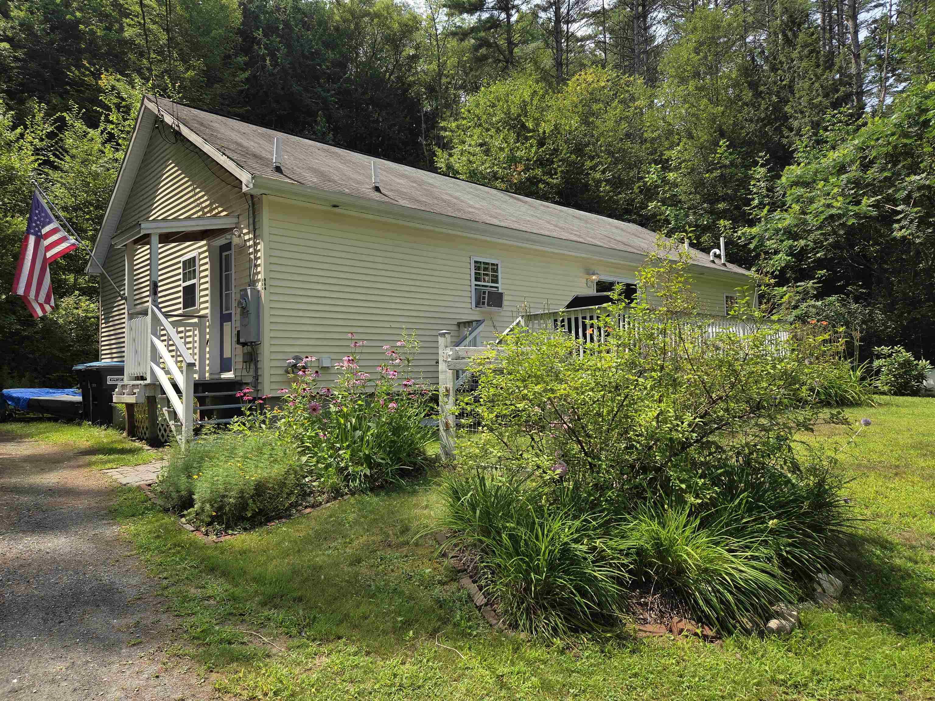 864 Nh Rte 4a Enfield, NH 03748 - Photo 3 of 34