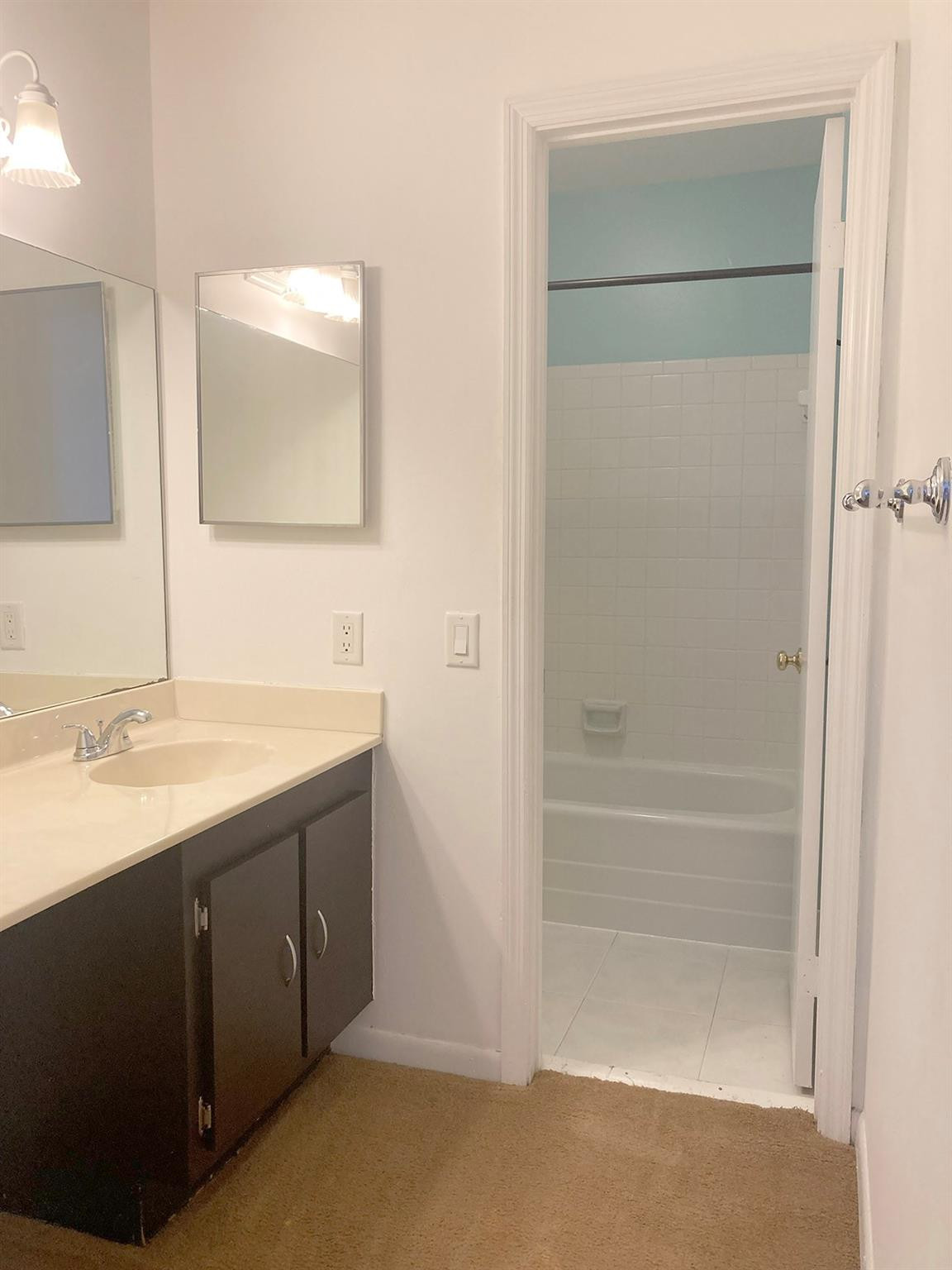 7586 Courtyard Run East Boca Raton, FL 33433 - Photo 19 of 26 Separate sink/vanity