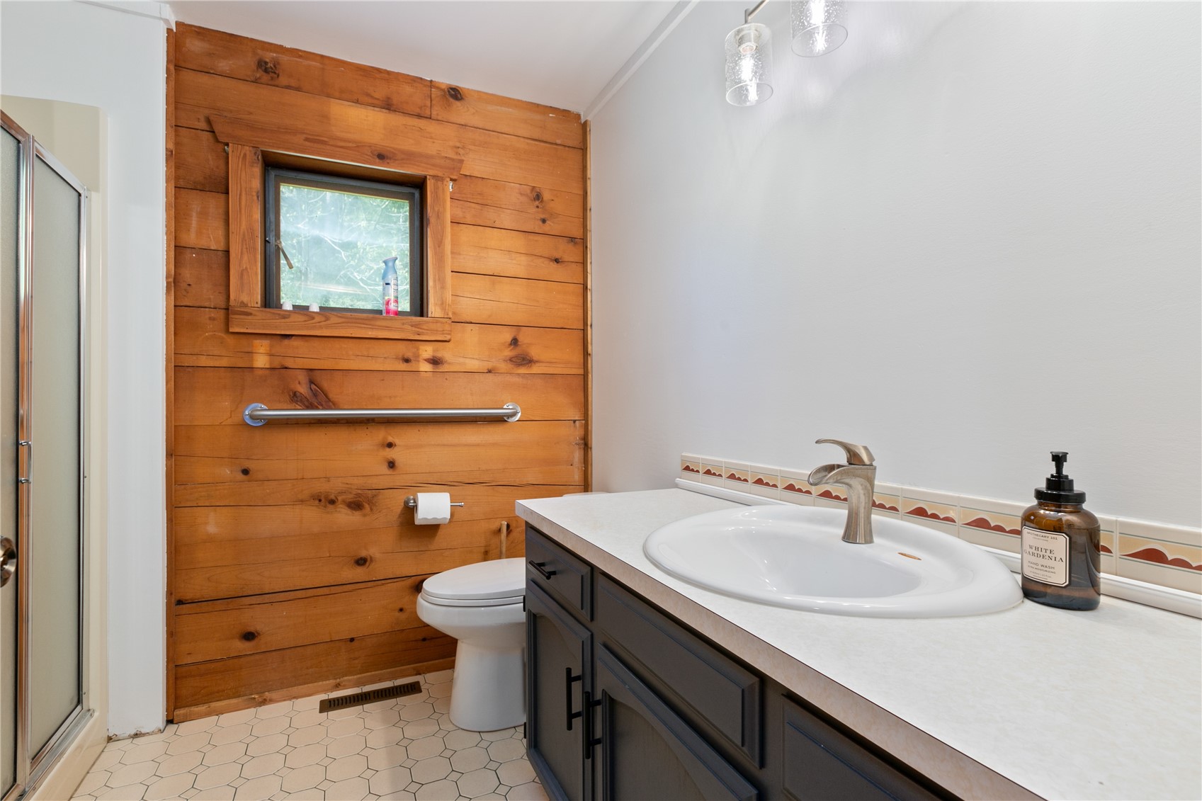 13044 Satterlee Road Anacortes, WA 98221 - Photo 17 of 40 Gallery Image 17