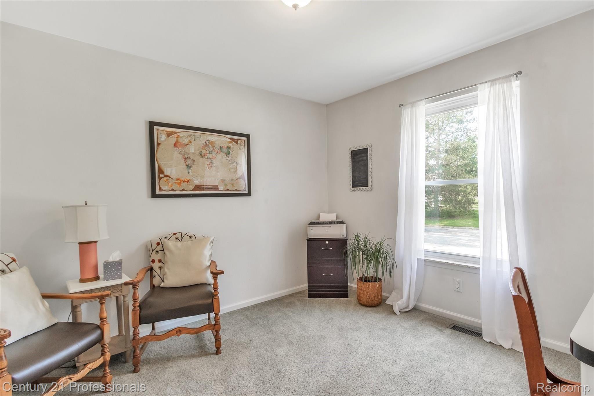 851 Hampton Circle Rochester, MI 48307 - Photo 24 of 50 26-851 Hampton Cir-Windowstill-Real-Estate-Photography-27.jpg