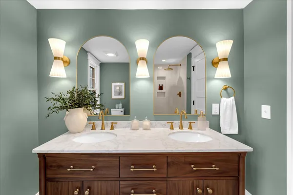 $875,000 | 233 Morris Avenue Southeast, Grand Rapids, MI 49503