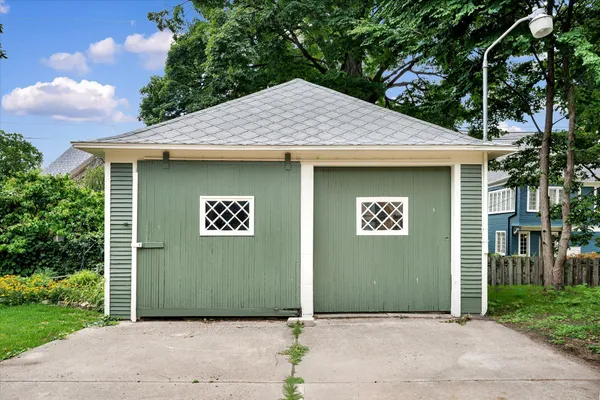 $875,000 | 233 Morris Avenue Southeast, Grand Rapids, MI 49503