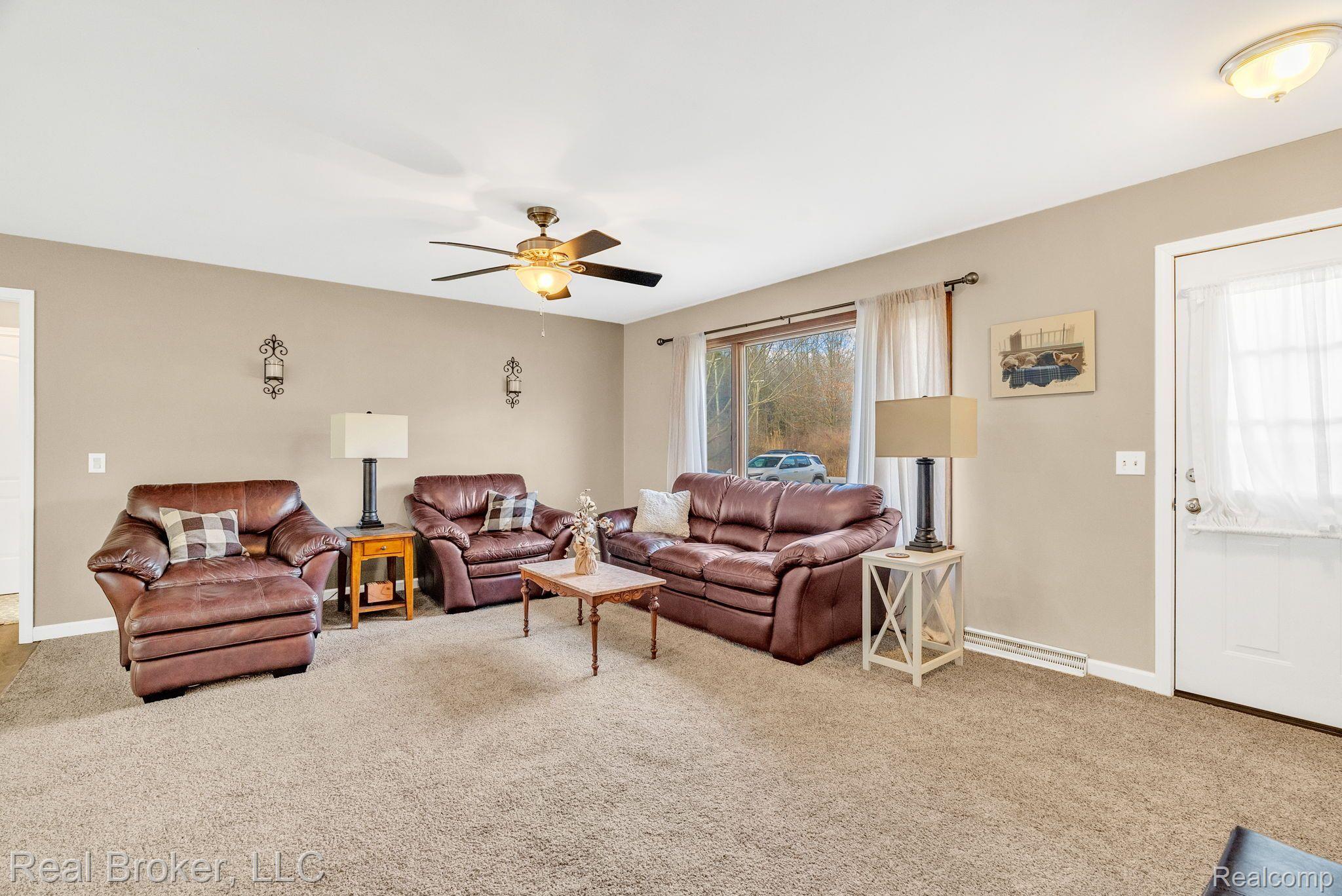 7021 Yager Road St. Clair, MI 48079 - Photo 9 of 45 Gallery Image 9