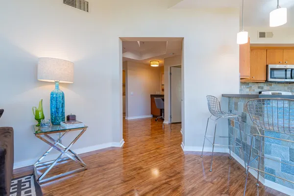 $495,000 | 870 East Palm Canyon Drive, Unit 202, Palm Springs, CA 92264