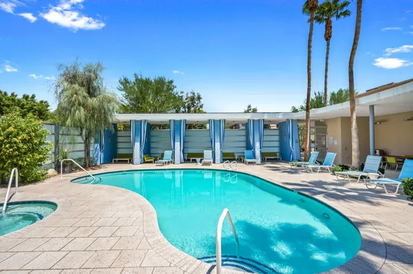 $495,000 | 870 East Palm Canyon Drive, Unit 202, Palm Springs, CA 92264