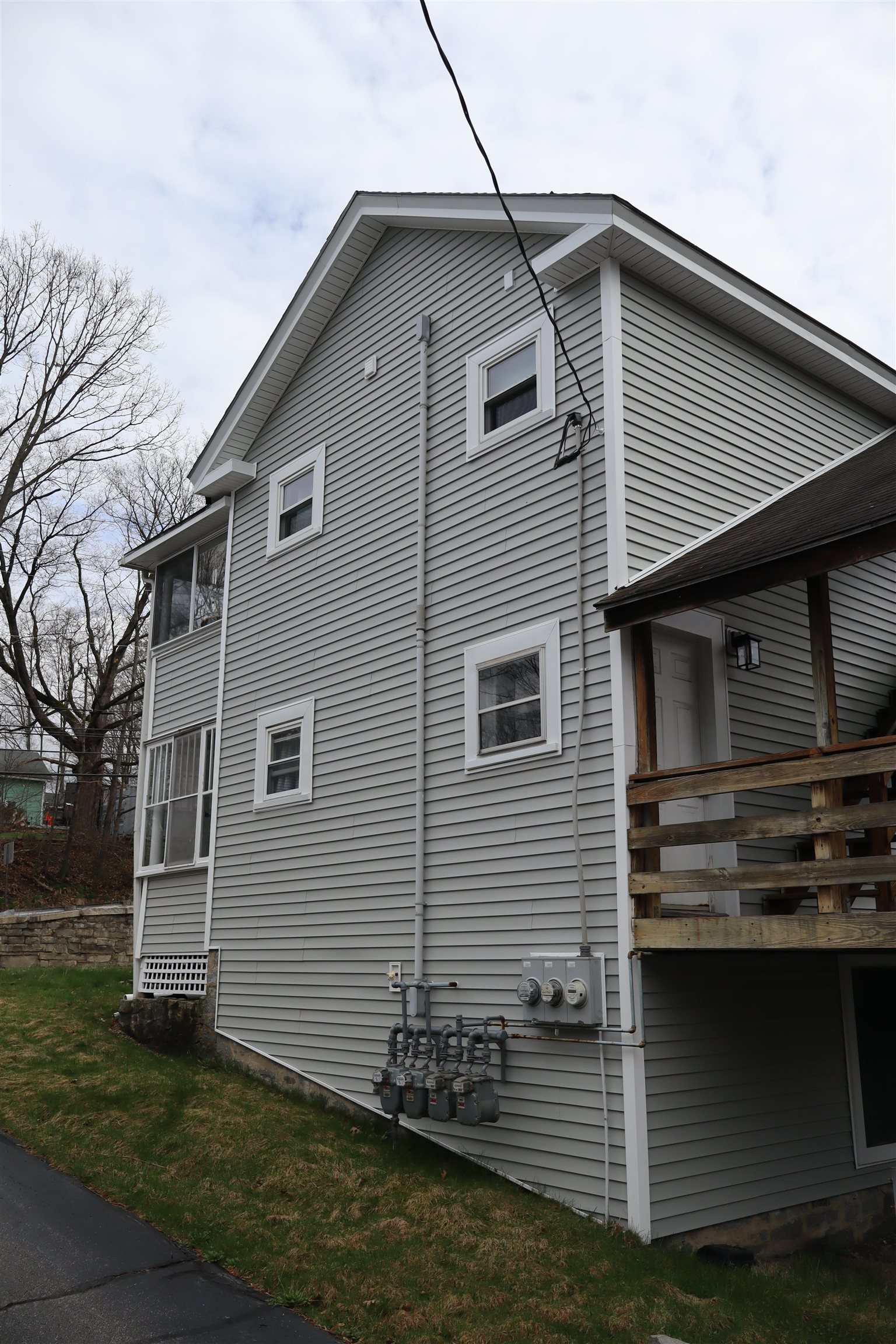 271 Village Street Concord, NH 03303 - Photo 2 of 17