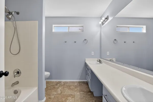 $2,650 | 2009 East Appaloosa Road, Gilbert, AZ 85296