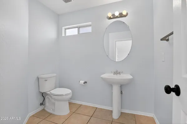 $2,650 | 2009 East Appaloosa Road, Gilbert, AZ 85296