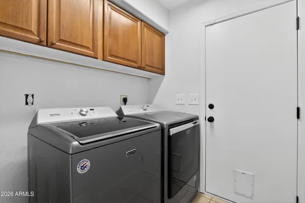 $2,650 | 2009 East Appaloosa Road, Gilbert, AZ 85296