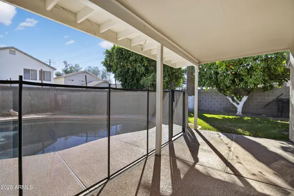 $2,650 | 2009 East Appaloosa Road, Gilbert, AZ 85296