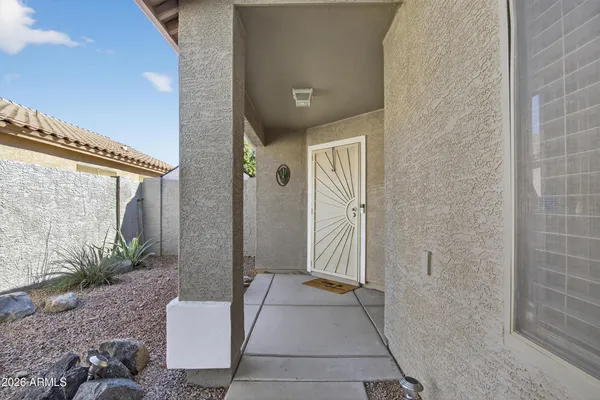 $2,650 | 2009 East Appaloosa Road, Gilbert, AZ 85296