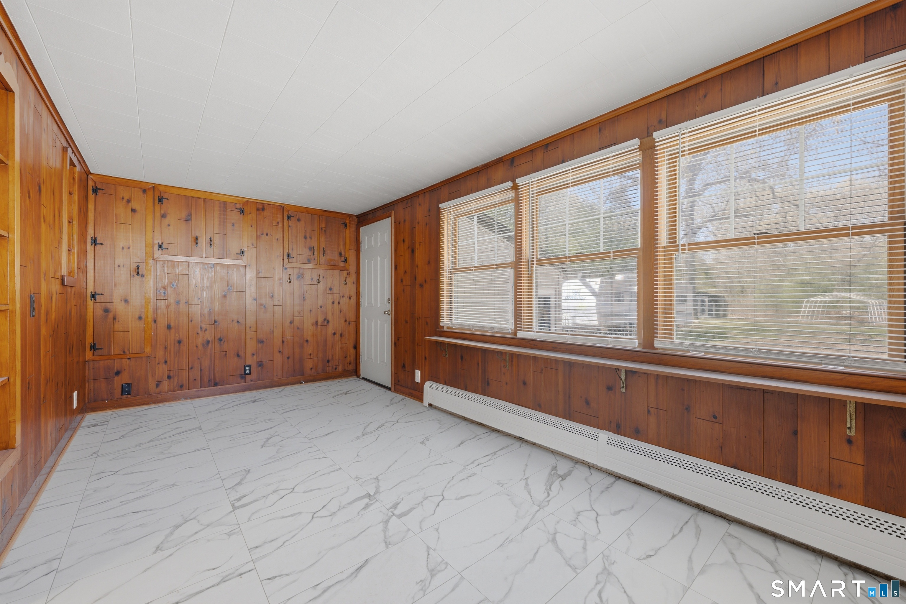 456 Elm Street Windsor Locks, CT 06096 - Photo 4 of 30
