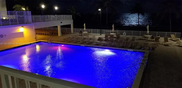 $3,995 | 2101 South Ocean Drive, Unit 1702, Hollywood, FL 33019