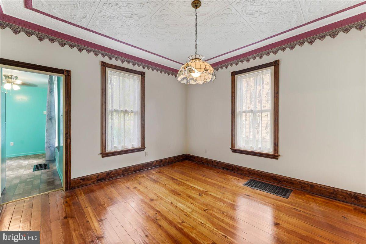 120 President Avenue Rutledge, PA 19070 - Photo 18 of 41 Dining room