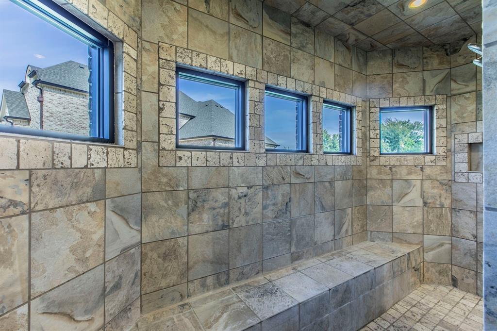 20 Independence Trail Waco, TX 76708 - Photo 12 of 40 a bathroom with a shower