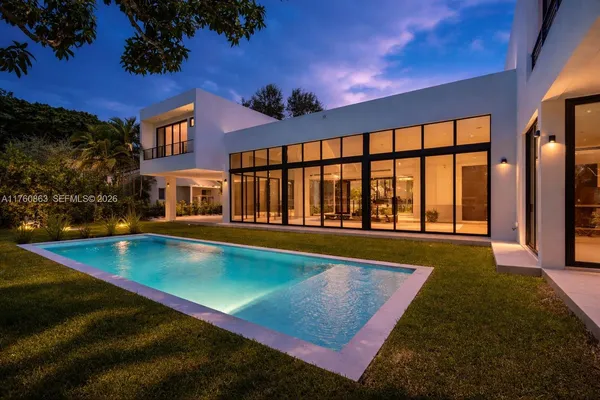 $6,350,000 | 5921 Southwest 84th Street, South Miami, FL 33143