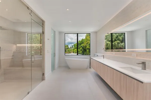 $6,350,000 | 5921 Southwest 84th Street, South Miami, FL 33143