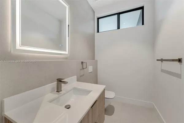 $6,350,000 | 5921 Southwest 84th Street, South Miami, FL 33143