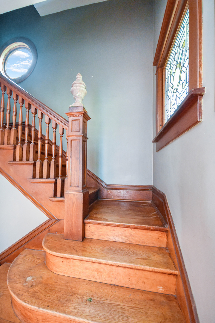 413 North 3rd Street Dunlap, IL 61525 - Photo 24 of 41 a view of entryway