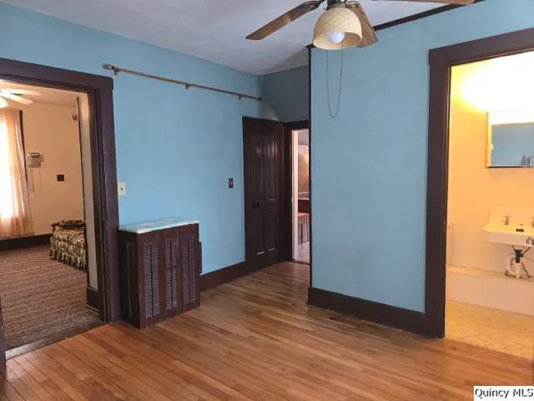 $99,000 | 220 North Scofield Street, Carthage, IL 62321