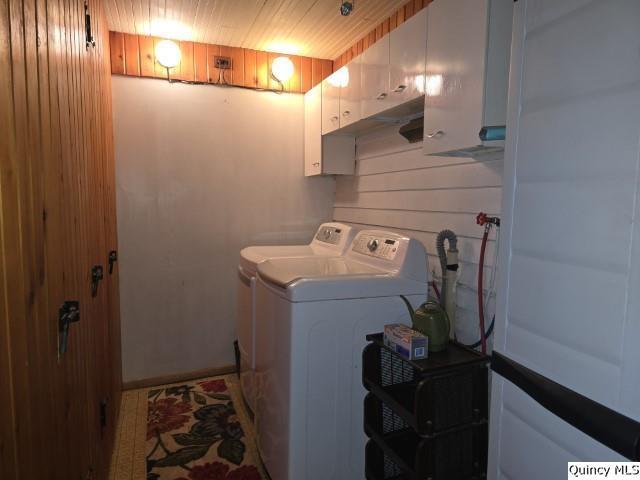 220 North Scofield Street Carthage, IL 62321 - Photo 2 of 25