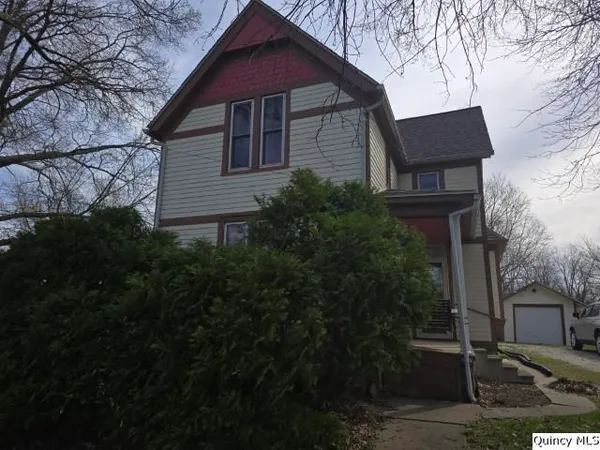 $99,000 | 220 North Scofield Street, Carthage, IL 62321