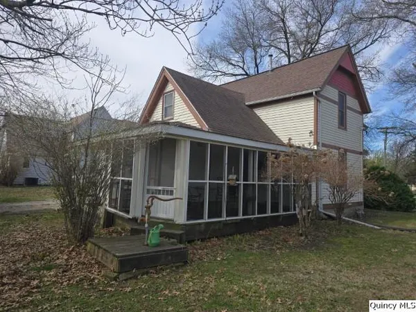 $99,000 | 220 North Scofield Street, Carthage, IL 62321